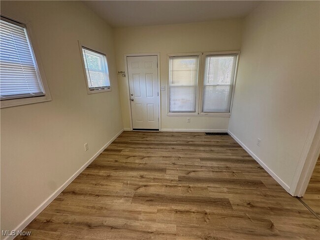 119 Shields Rd in Youngstown, OH - Building Photo - Building Photo