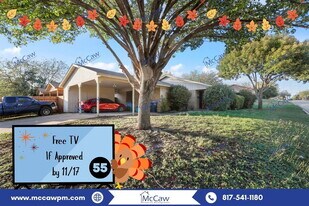 5002 Geddes Ave in Fort Worth, TX - Building Photo