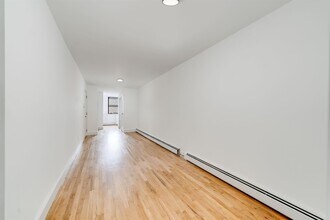 216 Jefferson St in Hoboken, NJ - Building Photo - Building Photo