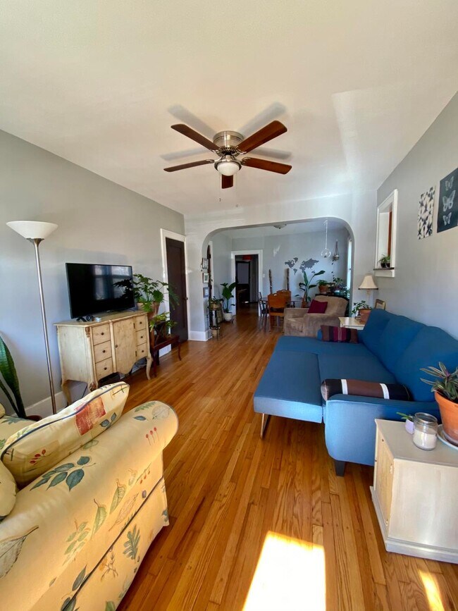 4937 Winona Ave Rentals in St. Louis, MO