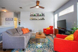 8913 Legacy Ct in Kissimmee, FL - Building Photo - Building Photo