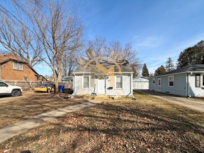 property at 1804 S Memorial Dr