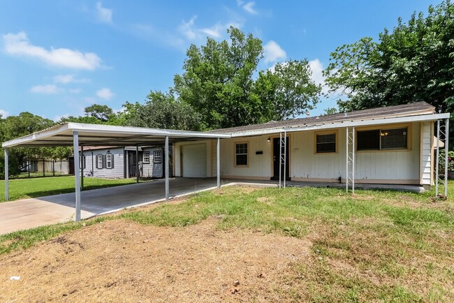 property at 11611 Duane St