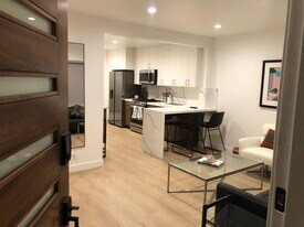 3917 Tilden Ave, Unit Apt B in Culver City, CA - Building Photo
