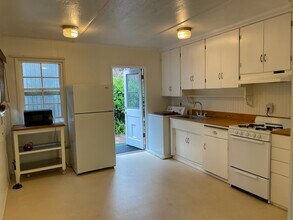 11652 Tierra del Sur in San Diego, CA - Building Photo - Building Photo