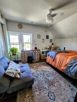 2204 E Locust St, Unit 2104 in Milwaukee, WI - Building Photo