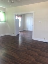 422 W 45th St in Shadyside, OH - Building Photo - Building Photo