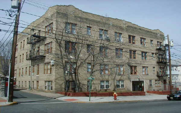 198-204 President St in Passaic, NJ - Building Photo - Building Photo