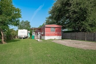 914 Davis St in Pasadena, TX - Building Photo - Building Photo