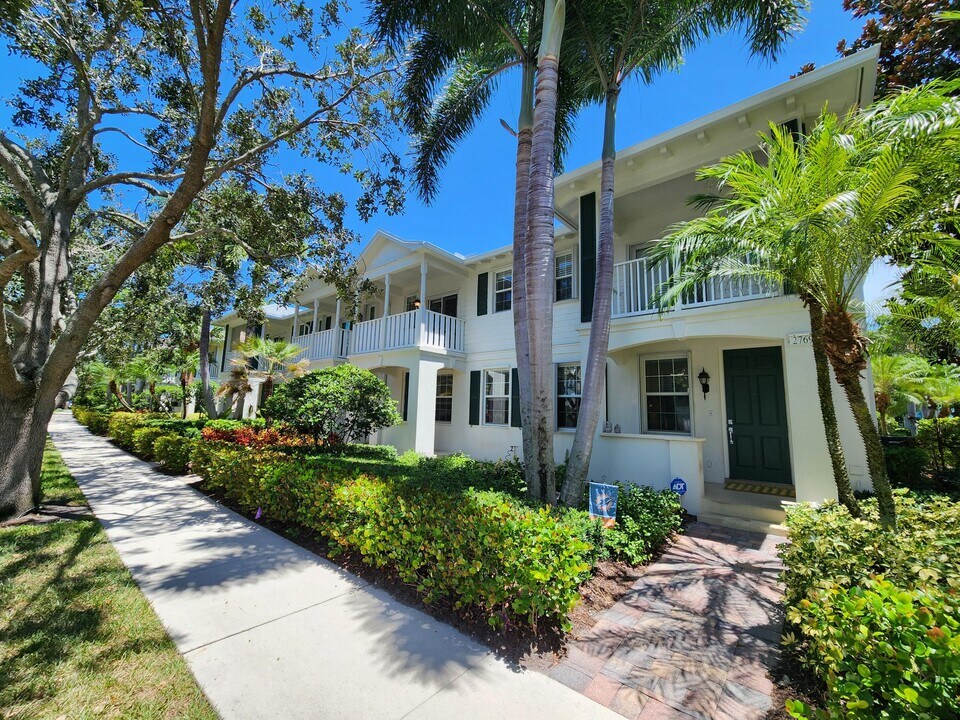 2761 E Community Dr in Jupiter, FL - Building Photo