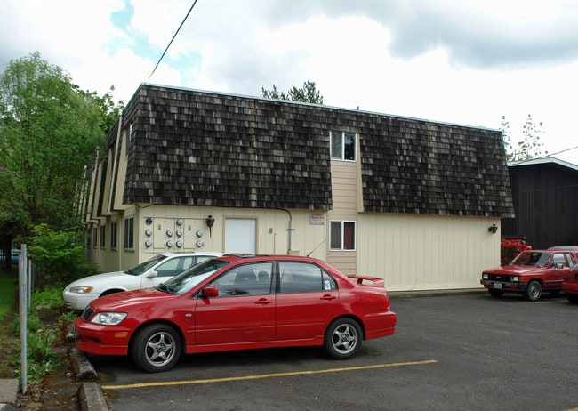 1366 Lawrence St in Eugene, OR - Building Photo - Building Photo