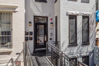 611 2nd St NE in Washington, DC - Building Photo - Building Photo