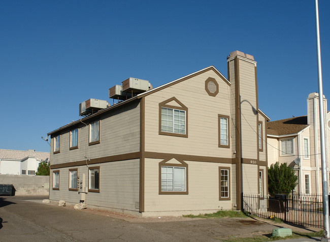 920 Bridgewater St in Las Vegas, NV - Building Photo - Building Photo