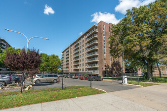 MeadowWood at Gateway in Brooklyn, NY - Building Photo - Building Photo