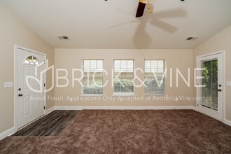 985 Clover Ave in Odenville, AL - Building Photo - Building Photo