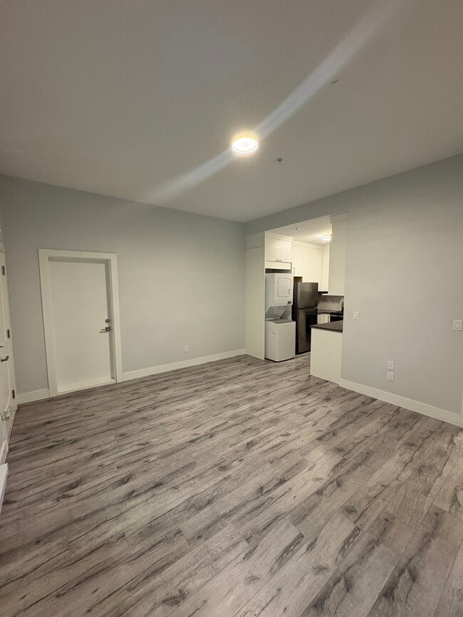 8016 Annis Rd in Chilliwack, BC - Building Photo - Building Photo