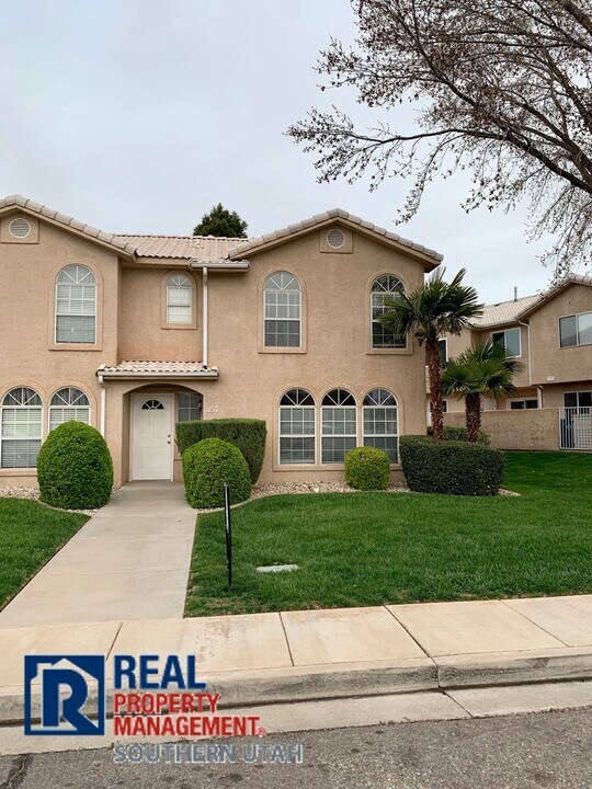 1157 N 1570 W in Saint George, UT - Building Photo