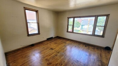 2471 S 17th St in Milwaukee, WI - Building Photo - Building Photo