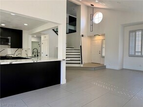 9713 Horizon Hills Dr in Las Vegas, NV - Building Photo - Building Photo