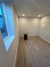 5517 41st St NW, Unit #B in Washington, DC - Building Photo - Building Photo