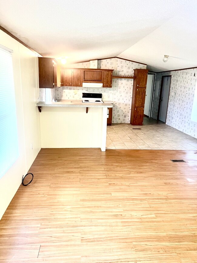 200 Murls Lake Rd in Weatherford, TX - Building Photo - Building Photo