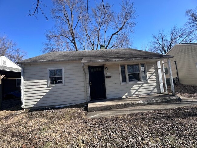 property at 1005 Giddings St