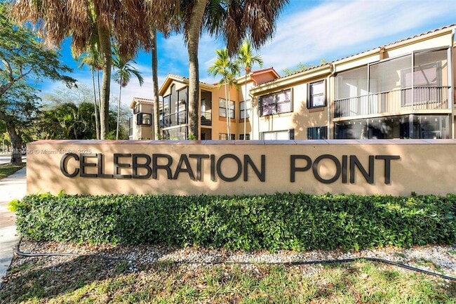 15549 Miami Lakeway N, Unit 306