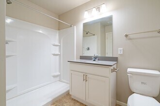 2901 Cohen Ln in Waterloo, IA - Building Photo - Building Photo