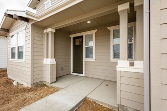 6287 W Pewter Pt St in Meridian, ID - Building Photo - Building Photo