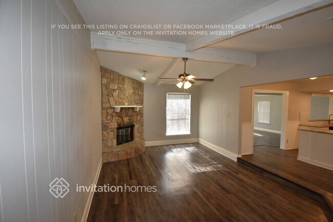 6420 N Park Dr in Watauga, TX - Building Photo - Building Photo