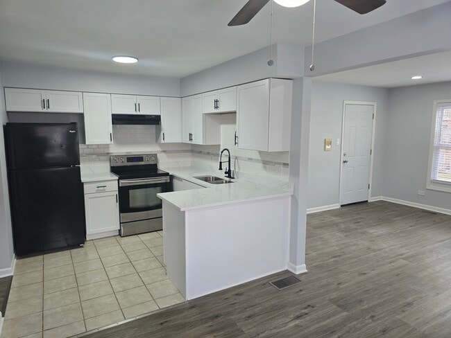 15041 Dobson Ave in Dolton, IL - Building Photo - Building Photo