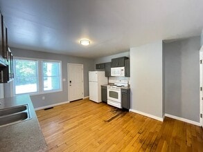 31 Front St in Pembroke, NH - Building Photo - Building Photo