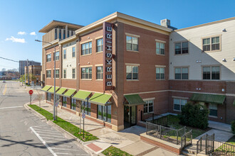 The Berkshire Muskegon Senior Apartments in Muskegon, MI - Building Photo - Building Photo