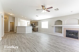 5217 N Painted Pebble St in North Las Vegas, NV - Building Photo - Building Photo
