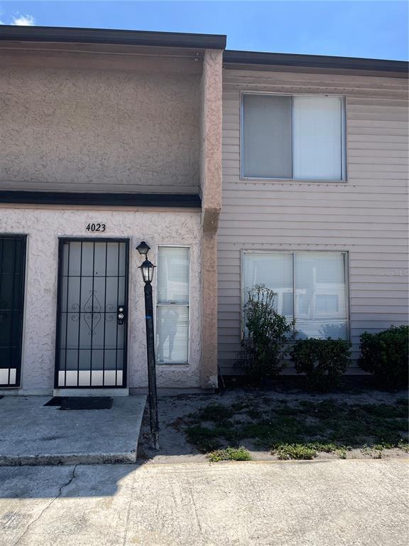 property at 4023 Henley Rd