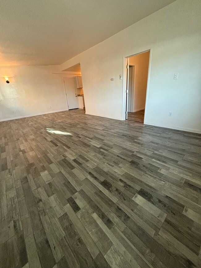 463 W Ramona Dr, Unit Front Duplex in Rialto, CA - Building Photo - Building Photo