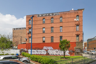 1549 Gates Ave in Brooklyn, NY - Building Photo - Building Photo