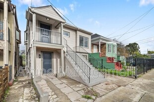 830 47th St in Oakland, CA - Building Photo