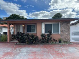 4242 NW 5th St, Unit 4242 in Miami, FL - Building Photo