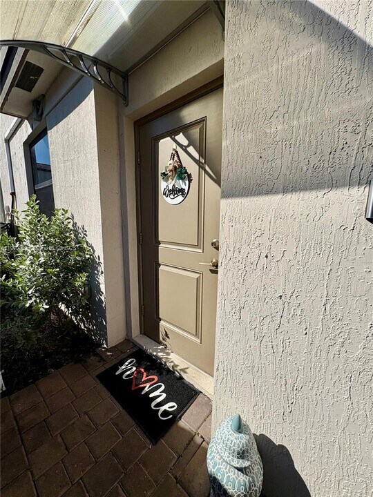 12950 SW 229th Ter in Goulds, FL - Building Photo