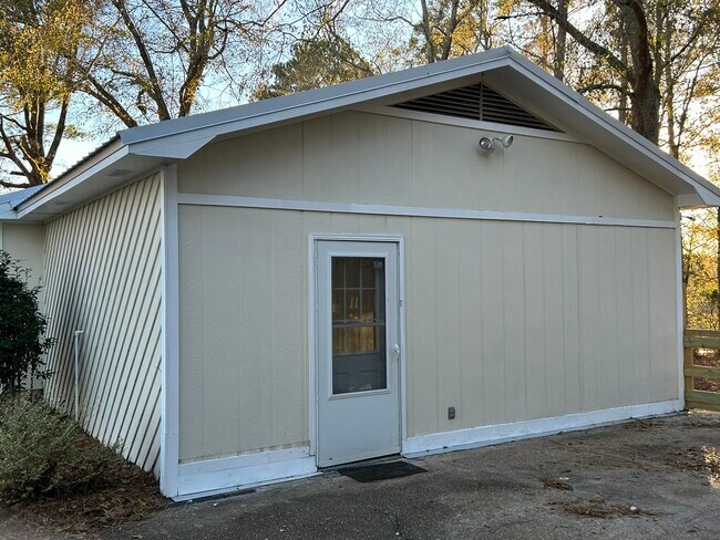 108 Pinecrest Loop in Enterprise, AL - Building Photo - Building Photo