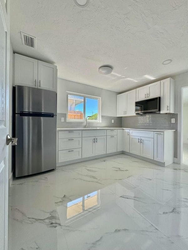 property at 2826 Floral Rd