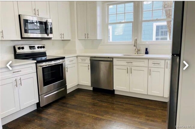 property at 61 Violet Ave