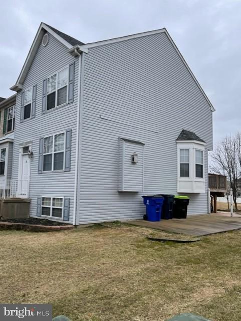 property at 33 Versailles Ct