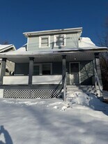 12925 Watterson Ave in Cleveland, OH - Building Photo