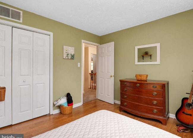 1526 Palm Ct in Pasadena, MD - Foto de edificio - Building Photo