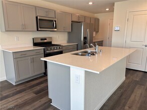 1405 Gable Fls Pl in North Las Vegas, NV - Building Photo - Building Photo