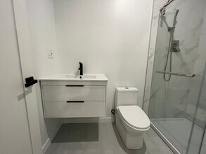 6914 McLaren Ave in West Hills, CA - Building Photo - Building Photo