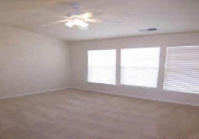 property at 2416 Normancrest Ct