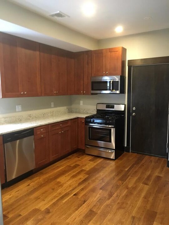 46 Creighton St, Unit 3 in Boston, MA - Building Photo